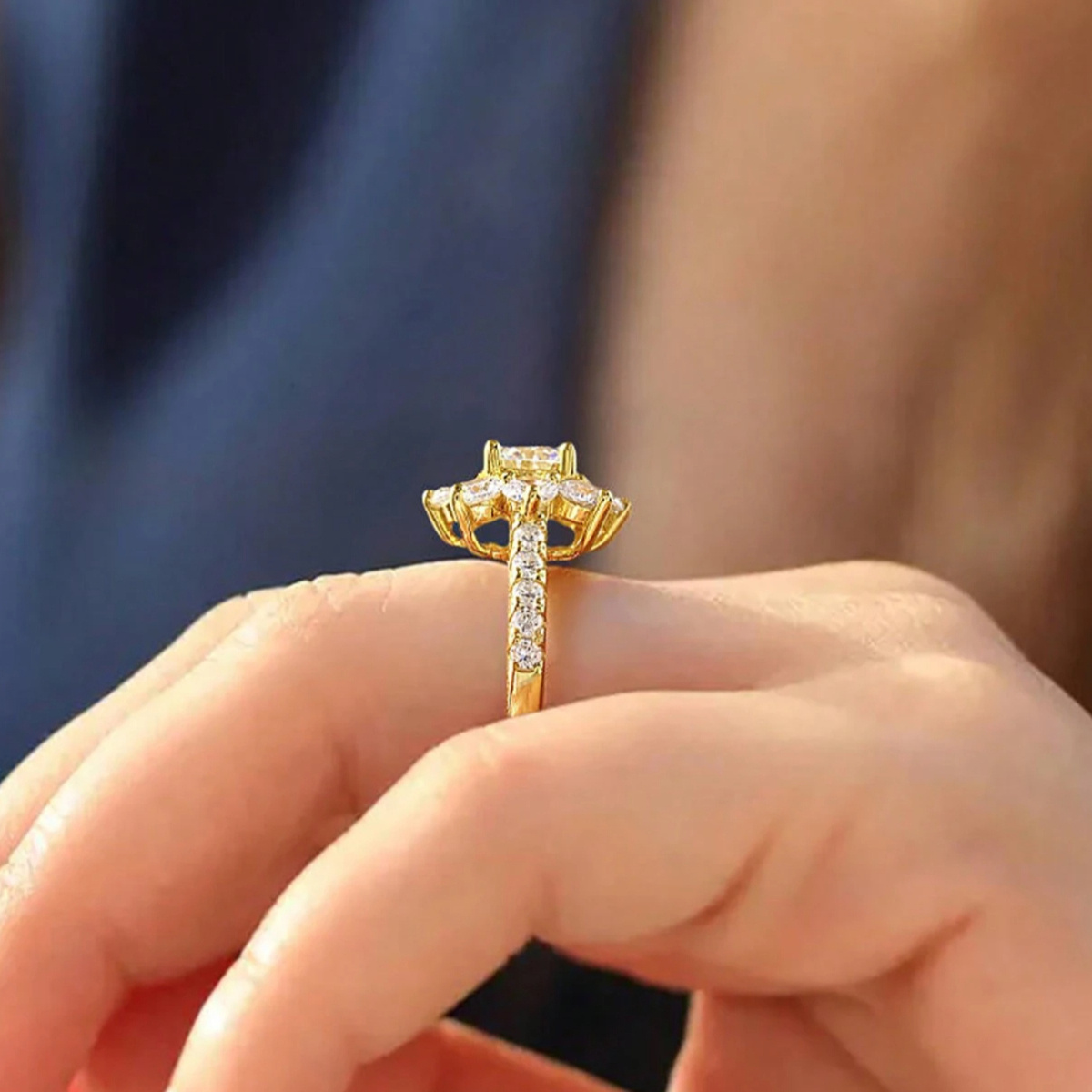 1 Carat Synthetic Moissanite Sunflower Ring in 925 Silver